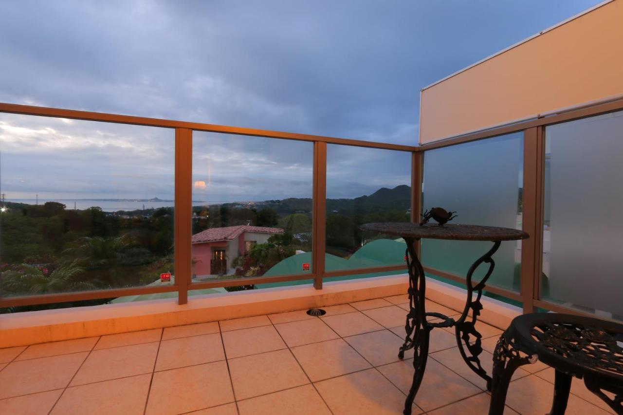 Villa Motobu Hills Екстер'єр фото
